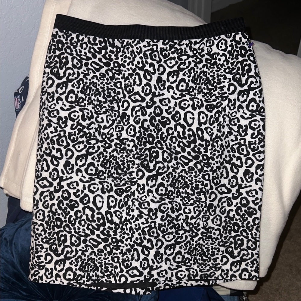 Ann Taylor Black and White Animal Print Pencil Skirt